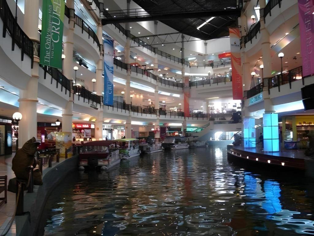 Serdang Business Hotel Seri Kembangan Exterior foto